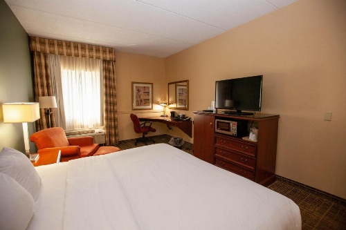 Baymont by Wyndham Knoxville/Cedar Bluff image 12