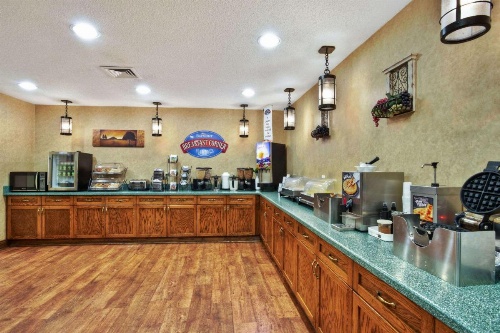 Baymont by Wyndham Knoxville/Cedar Bluff image 19