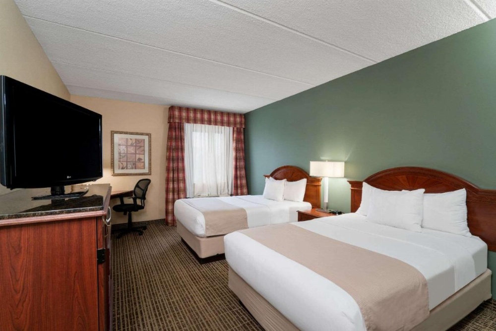 Baymont by Wyndham Knoxville/Cedar Bluff Image 28