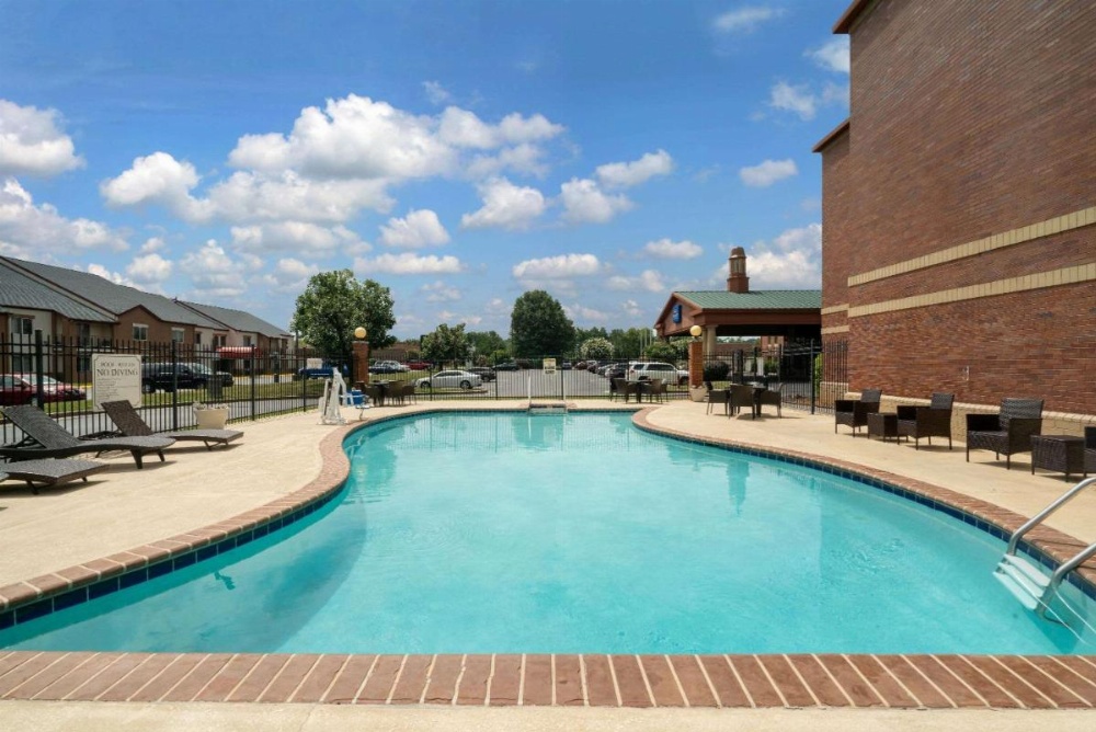 Baymont by Wyndham Knoxville/Cedar Bluff Image 30